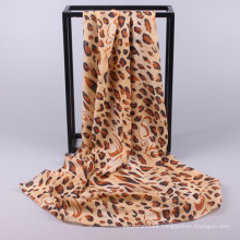 Nuevo estilo de buena calidad colorida por encargo impresa leopardo ladied hijab bufanda dubai